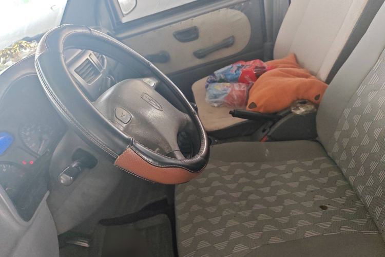 Used Jinbei Starfish A9 2011 1.0L Standard Edition Left Front Seat