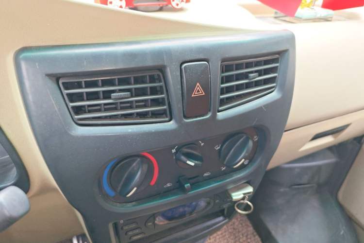 Used Jinbei Starfish A9 2011 1.0L Standard Edition Audio And AC Panel