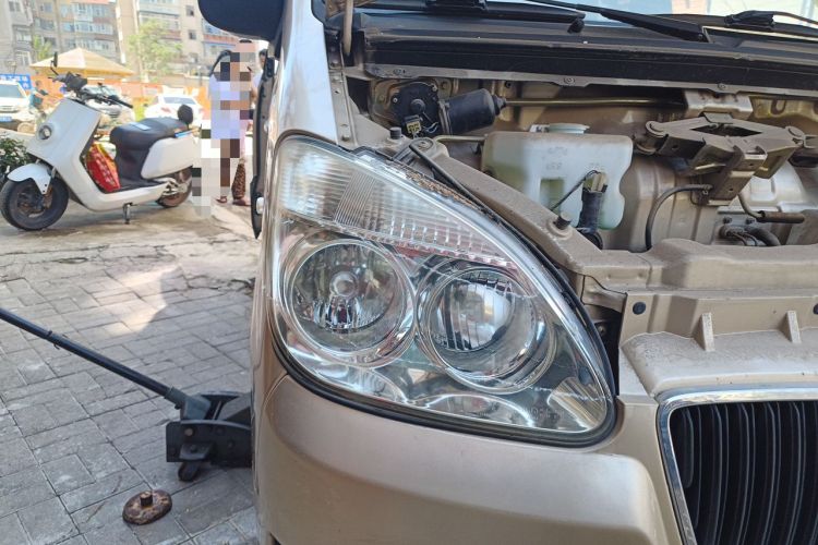 Used Jinbei Starfish A9 2011 1.0L Standard Edition Right Front Headlight