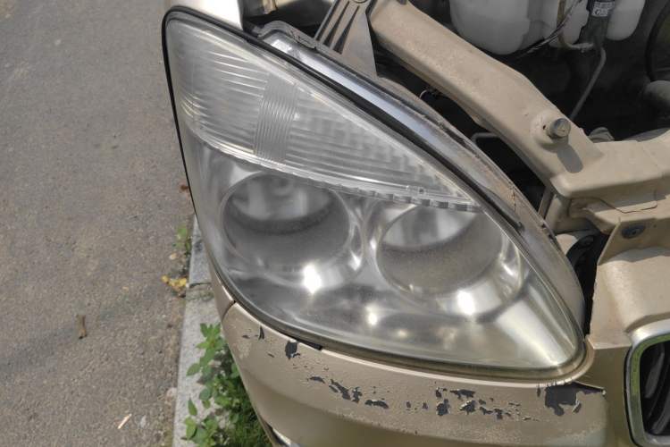 Used Jinbei Starfish A9 2011 1.0L Luxury Edition Right Front Headlight