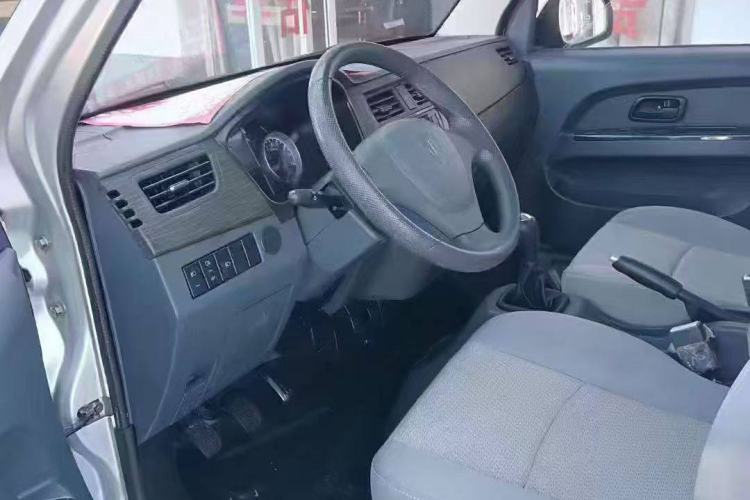 Used Jinbei T3 2015 1.3L Double-Cab Comfort Version DLCG12 Exterior 5