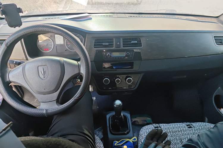 Used Jinbei T3 2017 1.5L Standard Model DLCG14 Center Console