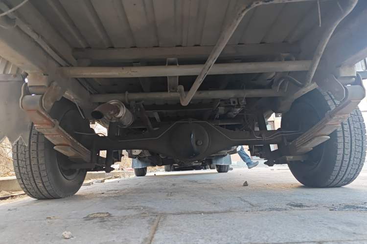 Used Jinbei T3 2017 1.5L Standard Model DLCG14 Chassis Rear