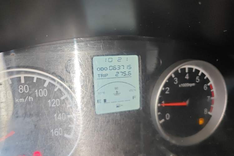 Used Jinbei T3 2017 1.5L Standard Model DLCG14 Odometer Close Up