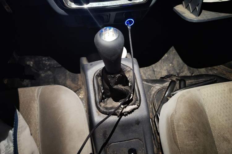 Used Jinbei T3 2019 1.5L China VI Dual-Cab Restyled Comfort Plus Extended Version JKC1021SS6FL Gear Lever