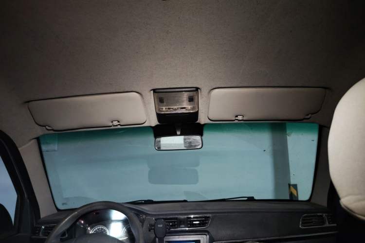 Used Jinbei T3 2019 1.5L China VI Dual-Cab Restyled Comfort Plus Extended Version JKC1021SS6FL Headliner