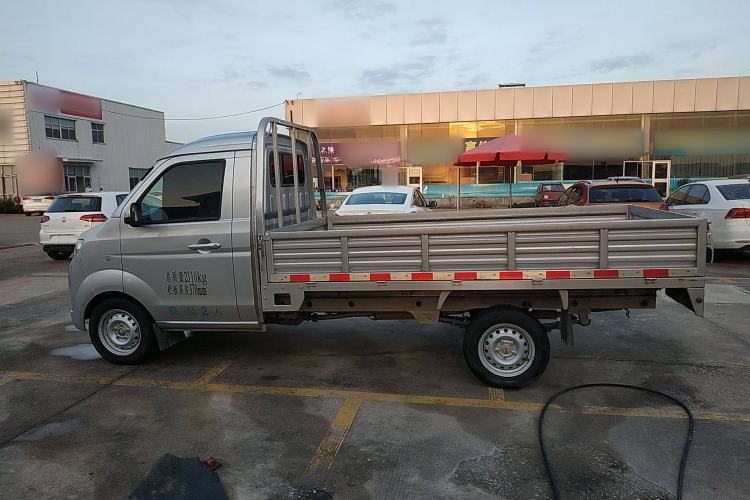 Used Jinbei T3 2019 1.5L China VI ZhiFu Edition JKC1020DS6BL Left Side