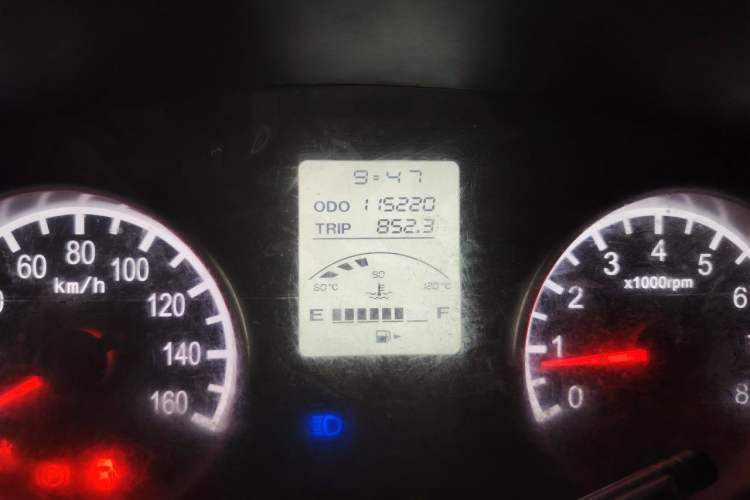 Used Jinbei T3 2019 1.5L China VI Dual-Cab Restyled Comfort Plus Extended Version JKC1021SS6FL Odometer Close Up