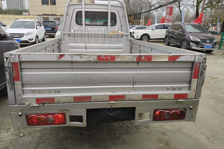 Used Jinbei T3 2019 1.5L China VI Dual-Cab Wealthy-Grade Extended Version JKC1021SS6FL Rear