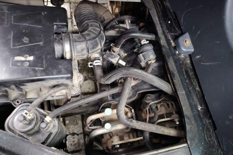 Used Jinbei T3  Engine Bay Left