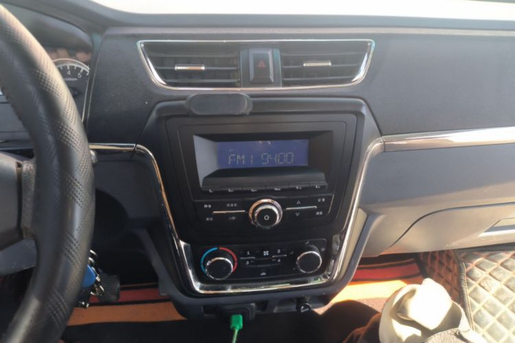 Used Jinbei T3  Audio And AC Panel