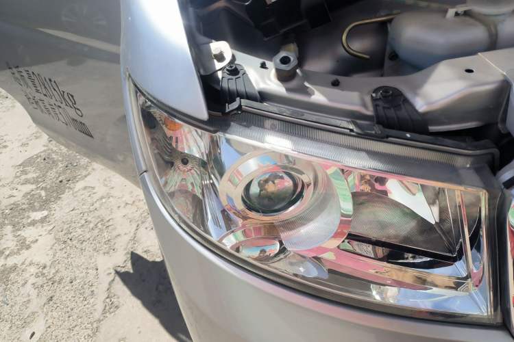 Used Jinbei T3  Right Front Headlight
