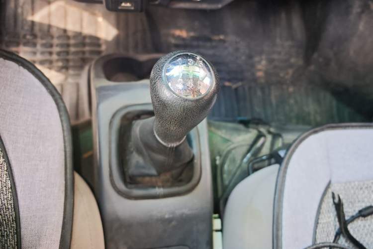 Used Jinbei T3  Gear Lever