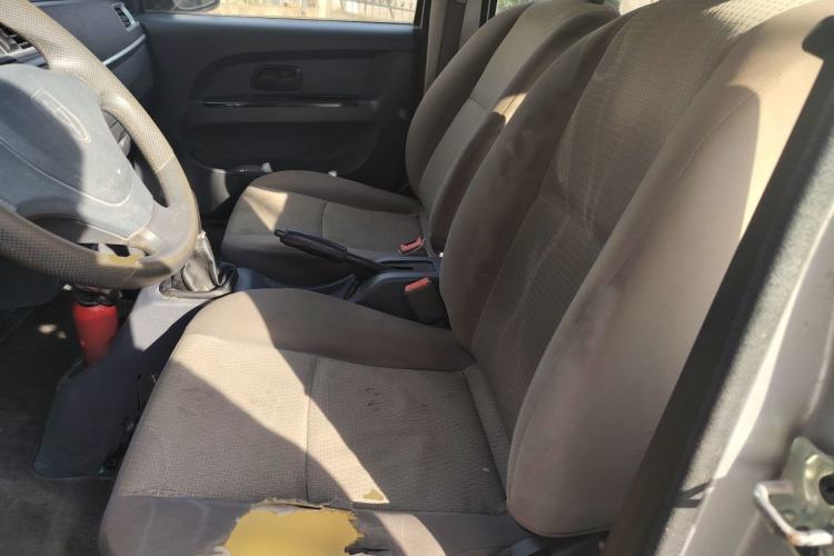 Used Jinbei T3 2022 1.5L China VI Dual-Cab Deluxe Version SWC15M Left Front Seat