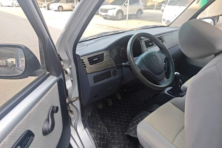 Used Jinbei T3 2023 1.5L Super Enjoyment Model Single Row 2.7 Meters Driver Seat