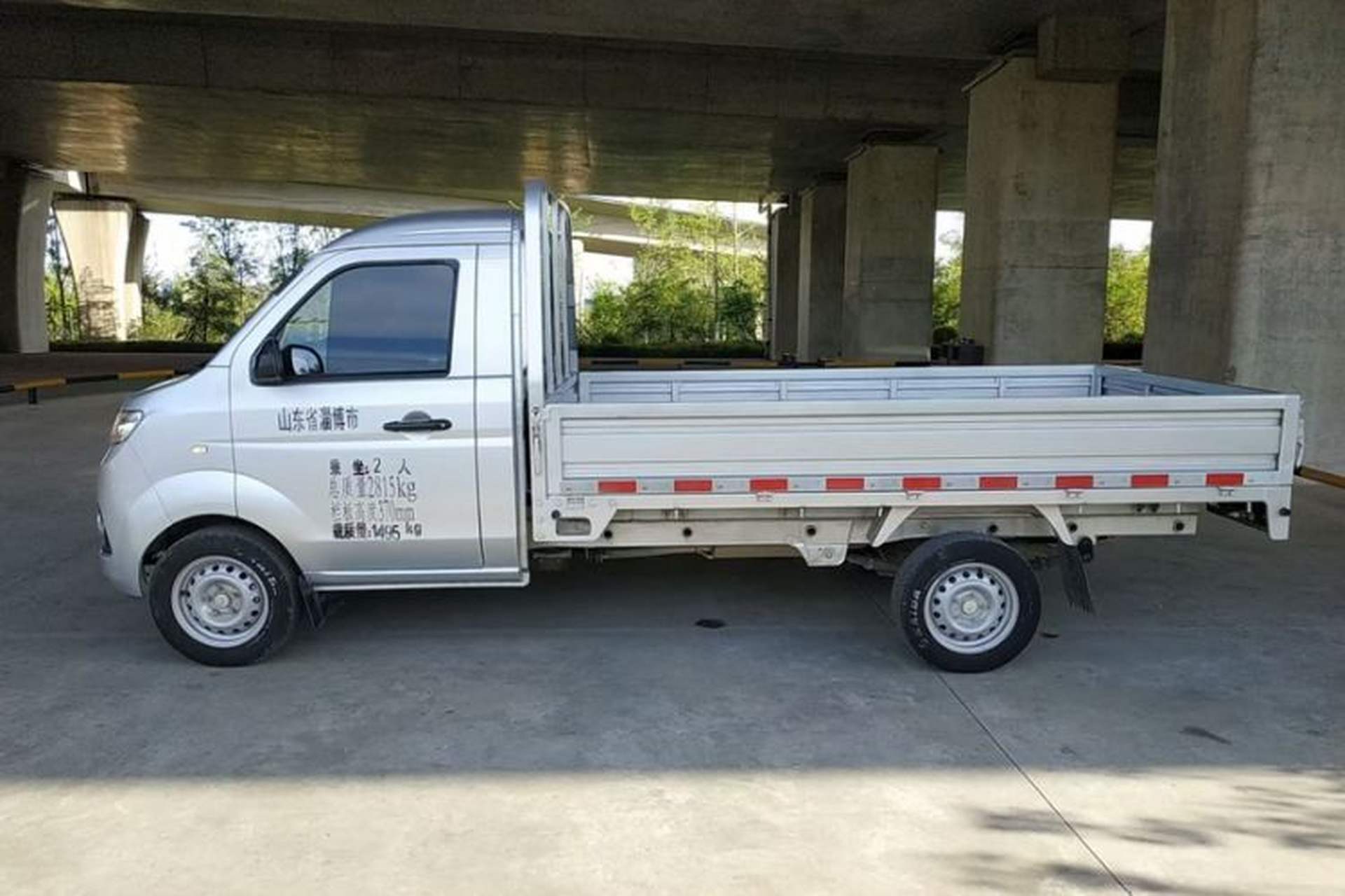Used Jinbei T3 2023 1.5L Classic Model Single Cab 2.92 Meters Exterior 3