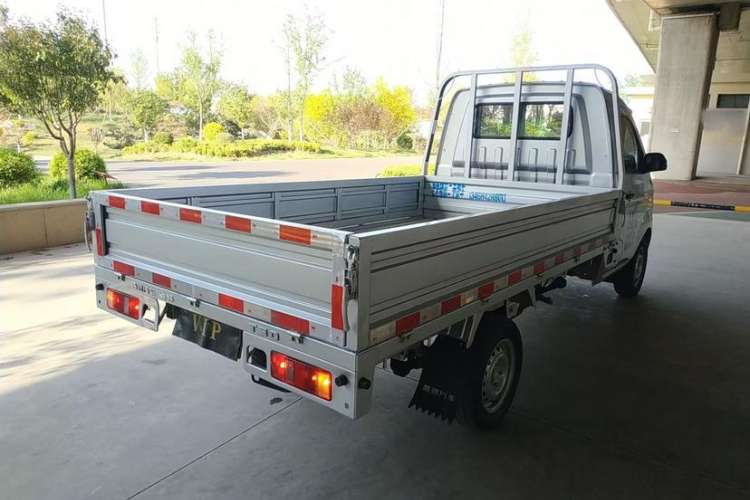 Used Jinbei T3 2023 1.5L Classic Model Single Cab 2.92 Meters Exterior 4
