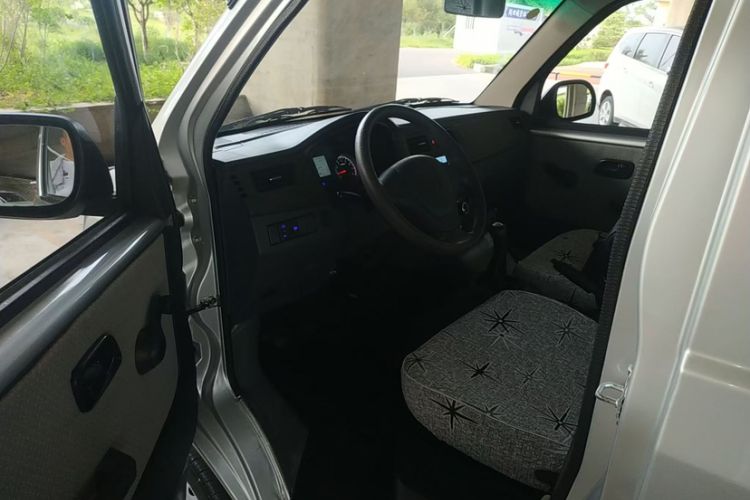 Used Jinbei T3 2023 1.5L Super-Comfort Single-Row 3.1-Meter Version Interior 6