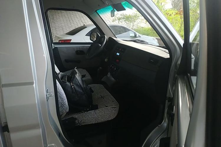 Used Jinbei T3 2023 1.5L Super-Comfort Single-Row 3.1-Meter Version Interior 8