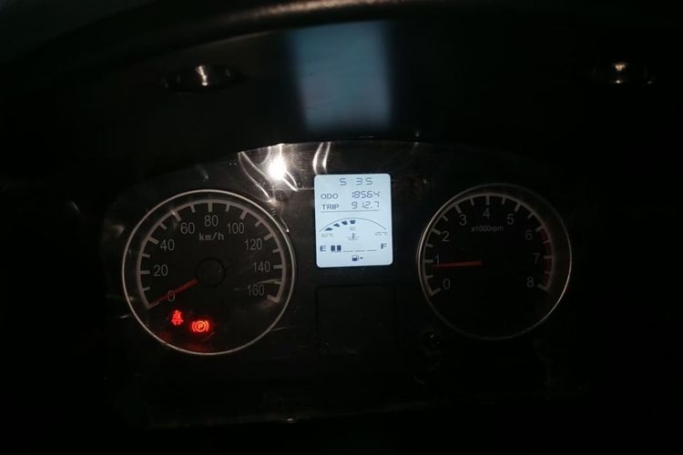Used Jinbei T3 2023 1.5L Super-Comfort Single-Row 3.1-Meter Version Odometer Close Up