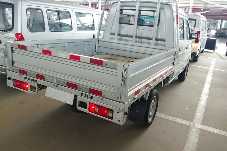 Used Jinbei T3 2023 1.5L Classic Version Double Cab 2.05 Meters Rear Right 45 Deg