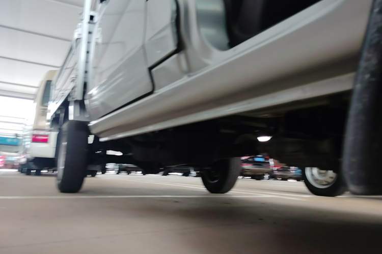 Used Jinbei T3 2023 1.5L Classic Version Double Cab 2.05 Meters Right Side Sill