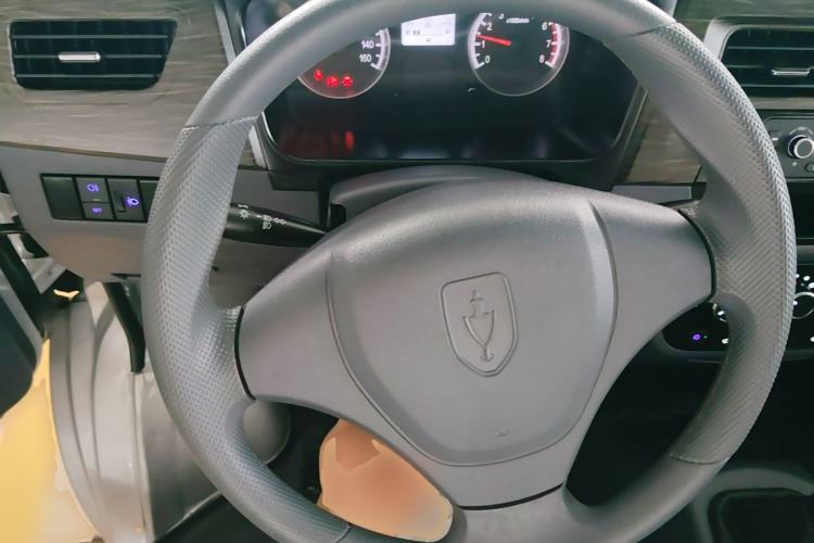 Used Jinbei T3 2023 1.5L Classic Version Double Cab 2.05 Meters Steering Wheel