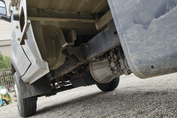 Used Jinbei T5 2022 1.6L Standard Version Rear Dual Wheels 3.4 Meters China VI SWD16M Left Side Sill