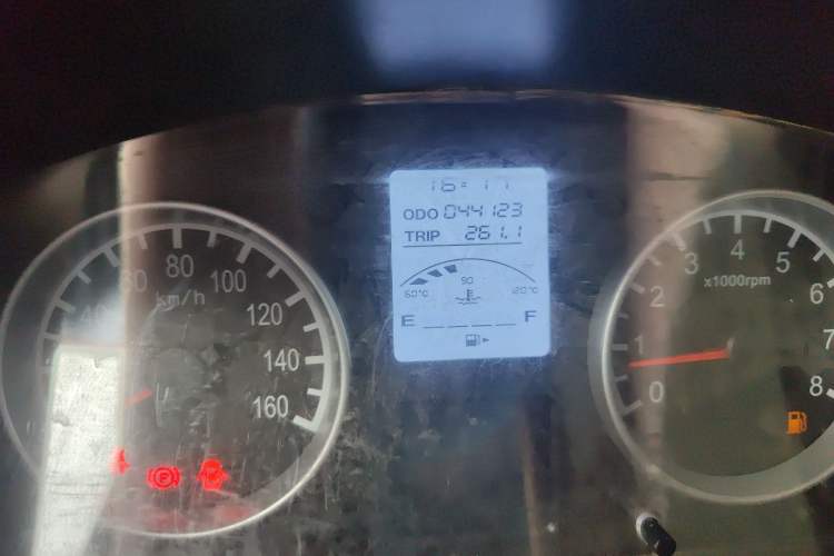 Used Jinbei T5 2018 1.5L Entrepreneurial-Grade Dual-Rear-Wheel DLCG14 Odometer Close Up