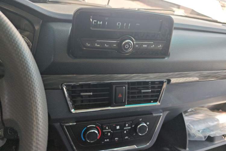 Used Jinbei T5  Audio And AC Panel