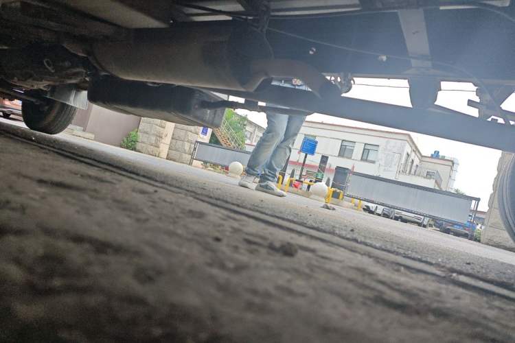Used Jinbei T5  Chassis Rear Left