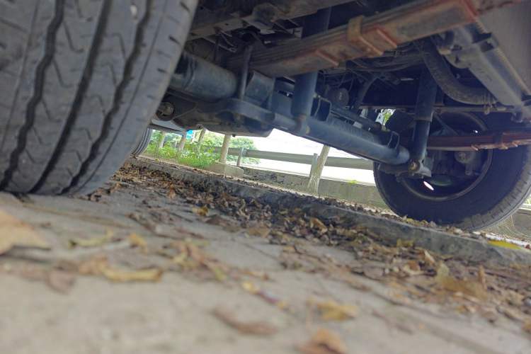 Used Jinbei T5 2020 1.6L Wealth Creation Model Rear Dual Wheels 3.4 Meters China VI Standard SWD16M Chassis Front Right