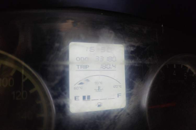 Used Jinbei T5 2020 1.6L Wealth Creation Model Rear Dual Wheels 3.4 Meters China VI Standard SWD16M Odometer Close Up