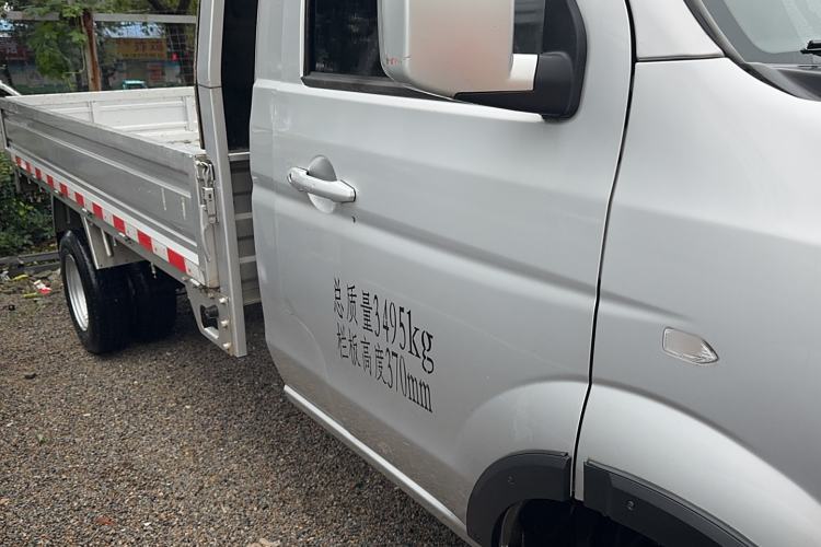 Used Jinbei T5 2022 1.6L Standard Version Rear Dual Wheels 3.4 Meters China VI SWD16M Exterior 2