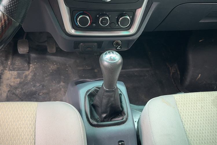 Used Jinbei T5 2023 1.6L Standard Model Double Cab 2.6-Meter Rear Dual Wheels Gear Lever