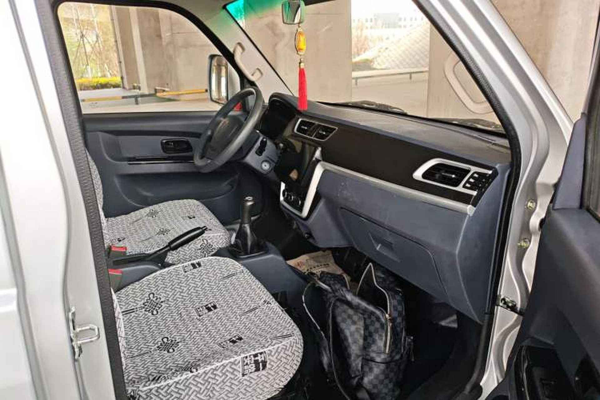 Used Jinbei T5 2023 1.6L Standard Single-Row 3.2m with Rear Dual Wheels Right Front Seat