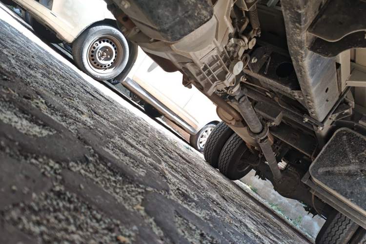Used Jinbei T50S  Chassis Front Left