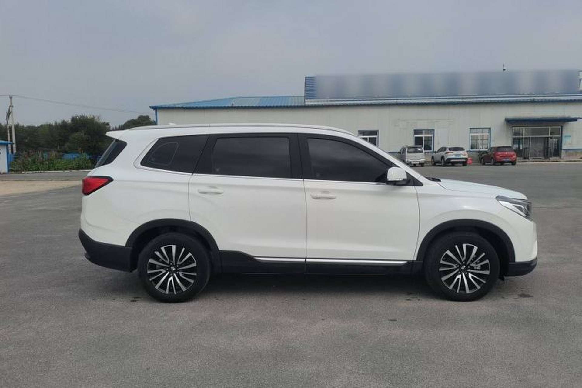 Used Jinbei Viewing 2019 1.5T Manual Smart Connectivity Version Exterior 2