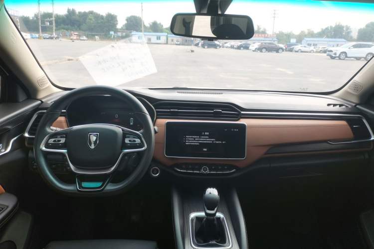 Used Jinbei Viewing 2019 1.5T Manual Smart Connectivity Version Interior 3