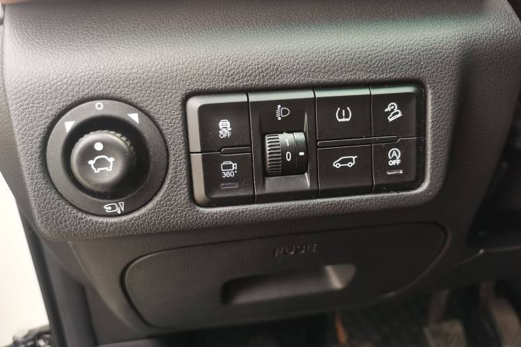 Used Jinbei Viewing 2019 1.5T Manual Smart Connectivity Version Interior 6