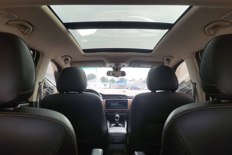 Used Jinbei Viewing 2019 1.5T Manual Smart Connectivity Version Interior 9