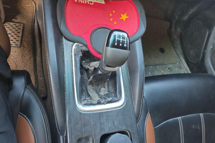 Used Jinbei Viewing 2019 1.5T Manual Comfort Model Gear Lever