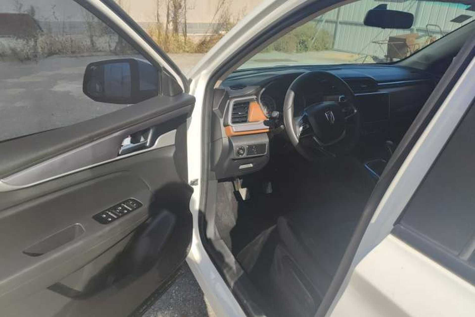 Used Jinbei Viewing 2019 1.6L Manual Leading Model Driver Seat