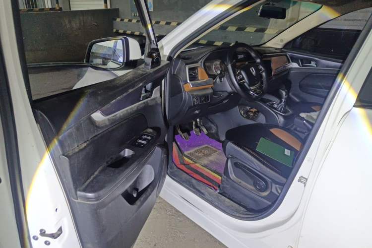 Used Jinbei Viewing 2019 1.6L Manual Leading Model Driver Seat