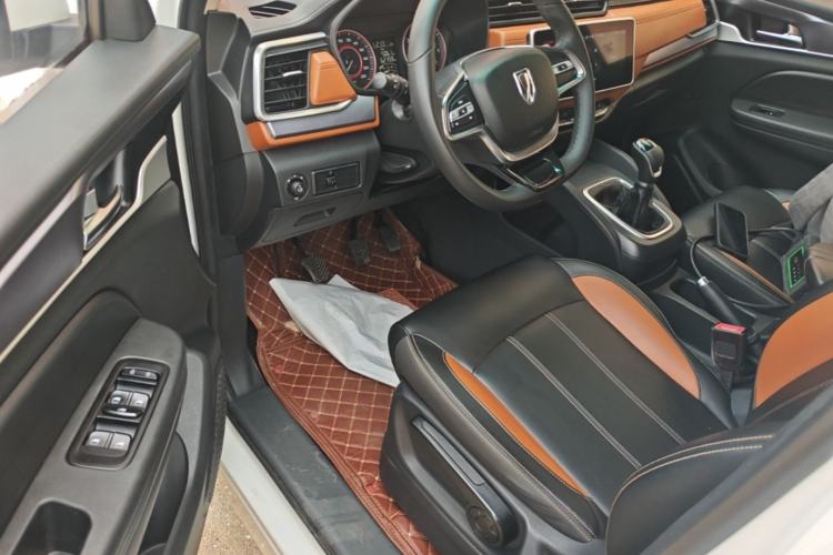 Used Jinbei Viewing 2019 1.6L Manual Leading Model Driver Seat