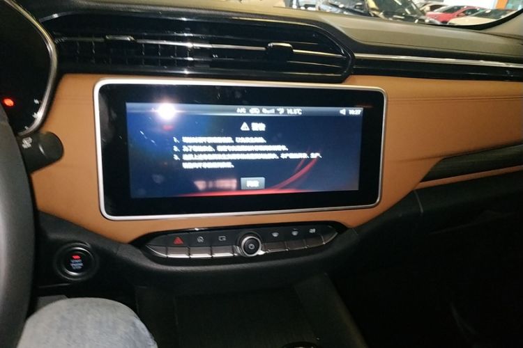 Used Jinbei Viewing 2019 1.6L Manual Comfort Model Interior 3