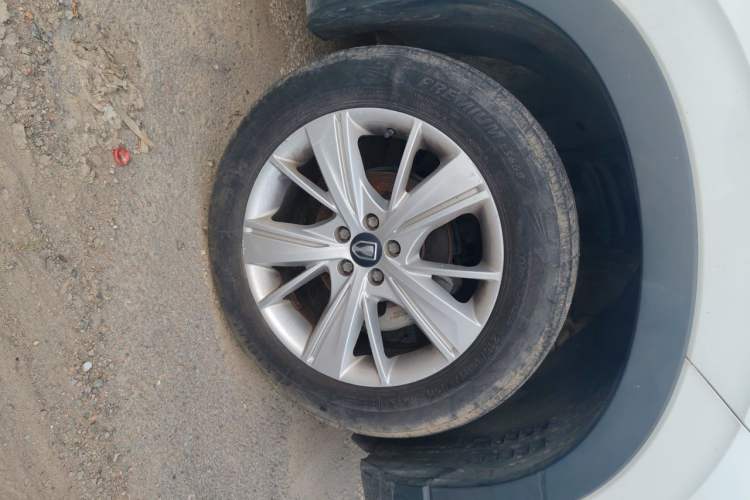 Used Jinbei Viewing 2019 1.6L Manual Leading Model Right Front Wheel Hub