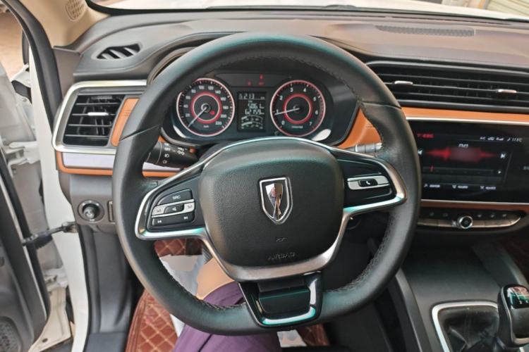 Used Jinbei Viewing 2019 1.6L Manual Leading Model Steering Wheel