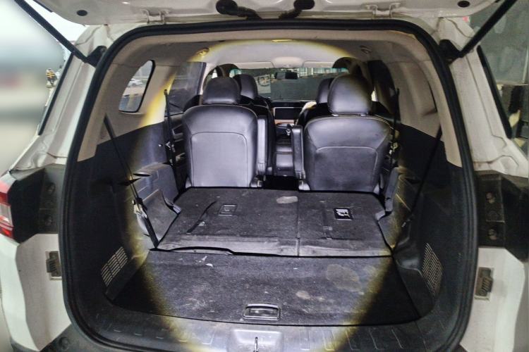 Used Jinbei Viewing 2019 1.6L Manual Leading Model Trunk