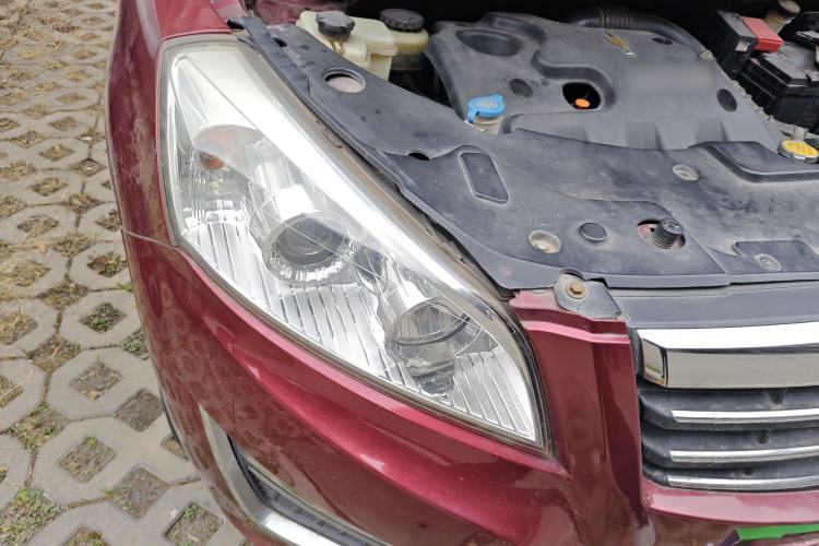 Used Jinbei Zhishang S30 2012 1.5L Elite Version Right Front Headlight